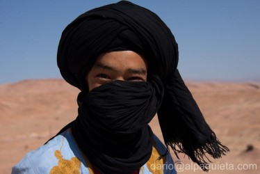 ragazzo berbero, guida eccellente di Ksar Aid Ben Haddou (patrimonio dell'UNESCO).